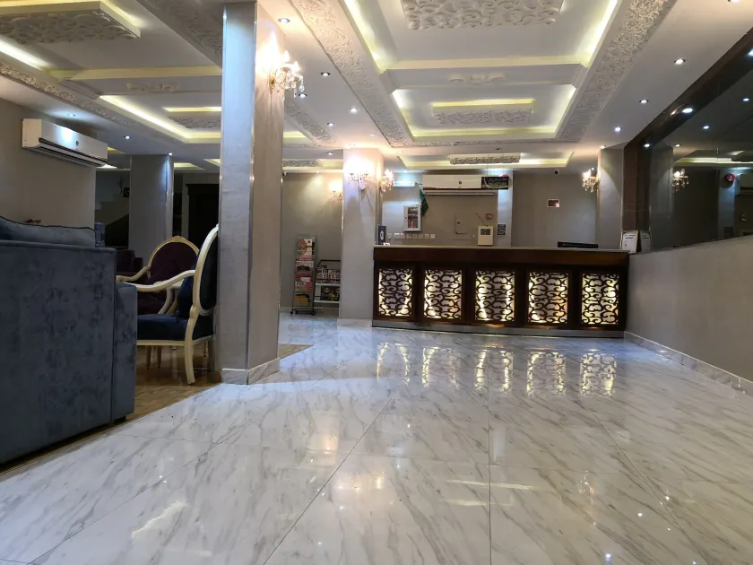 Al Mursalat Palace - Image 1