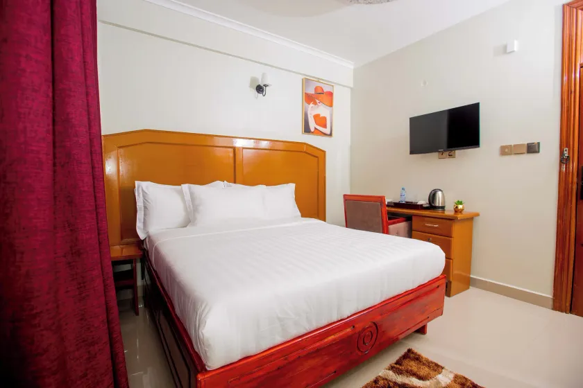 HADJENS HOTEL - Image 1