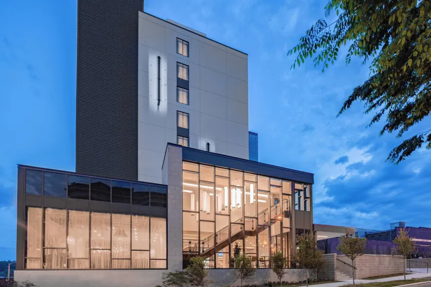 Courtyard by Marriott Knoxville Downtown - Image 1