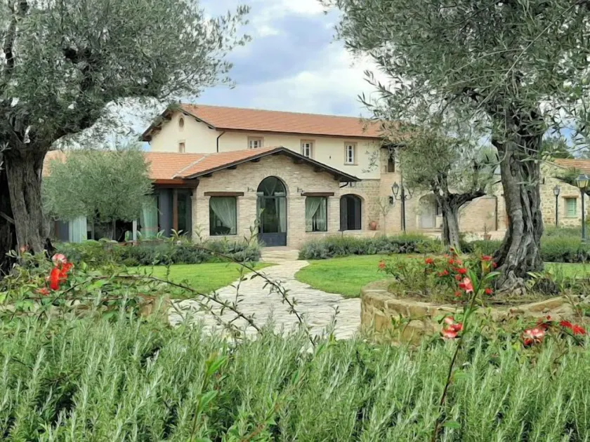 BORGO SANTE Country House - Image 1