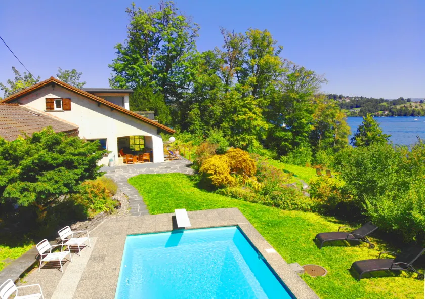 Lake Villa Lotus - Image 1