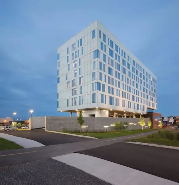 Courtyard by Marriott Quebec City - Image 1