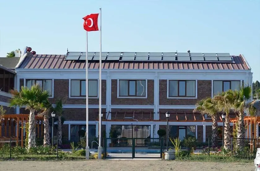 TUNA OTEL - Image 1