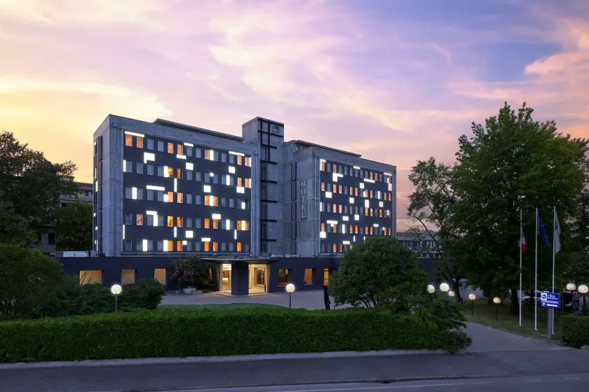 Best Western Park Hotel Continental - Image 1
