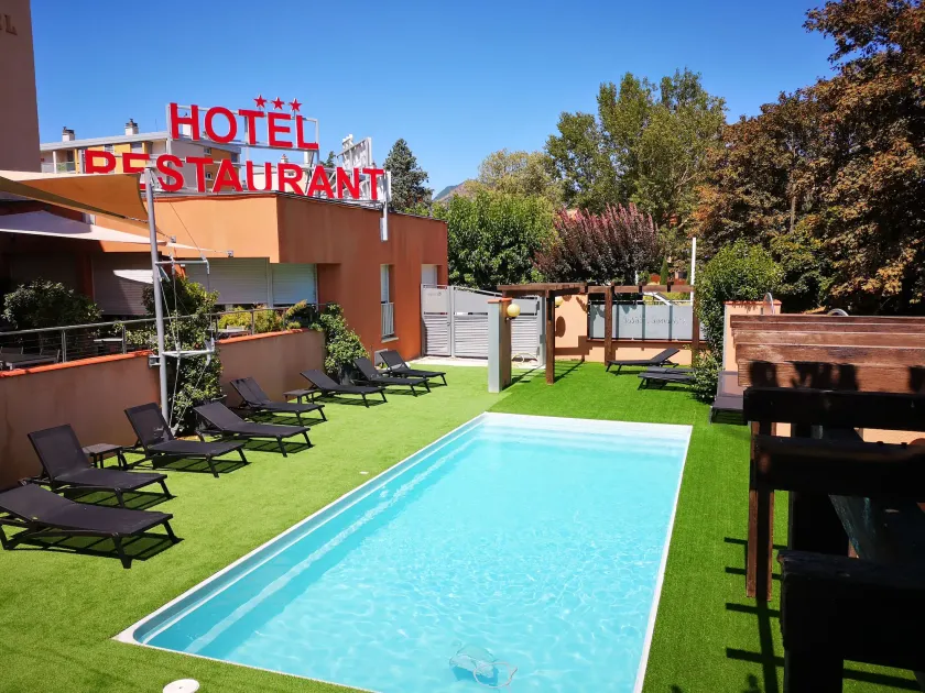 Hôtel Cévenol Millau - Image 1