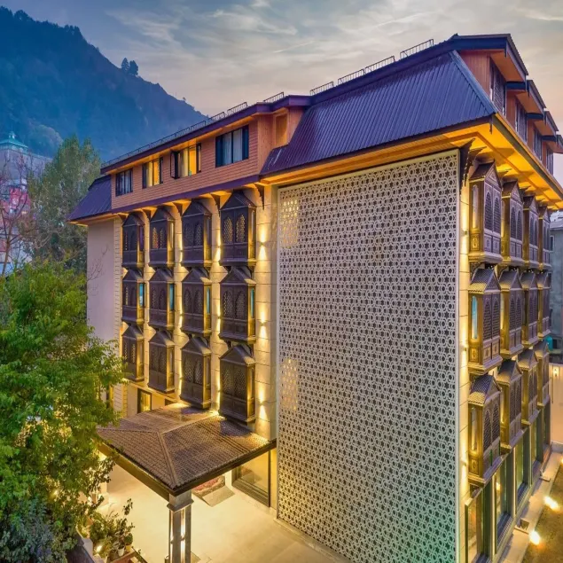 Hotel Snowland Srinagar - Image 1