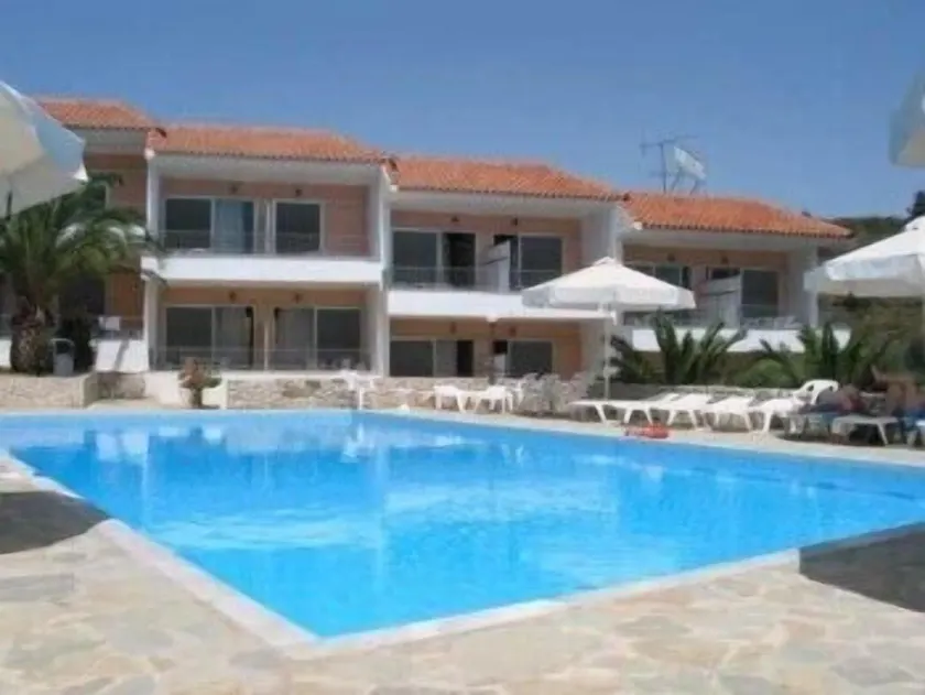 Phaistos Hotel - Image 1