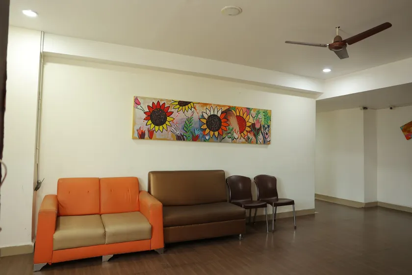 Hotel Mango Leaves - Entrada (vista interior)