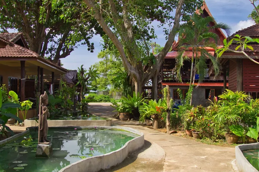 Lanta White Rock Resort - Image 1