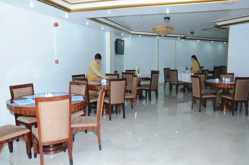 Continental Suite Farwaniya - Image 1