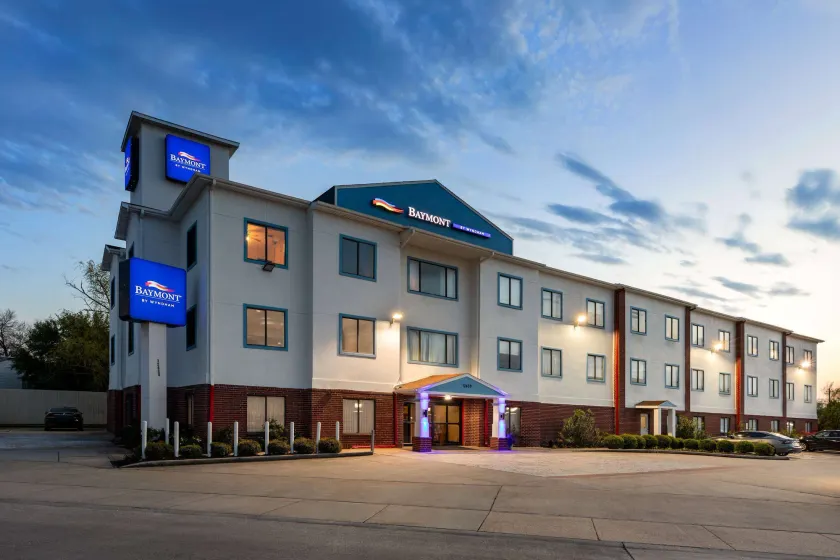 Baymont by Wyndham Houston Brookhollow - Image 1