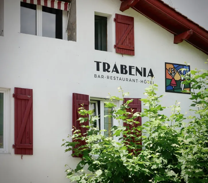 Hôtel Restaurant Trabenia - Image 1