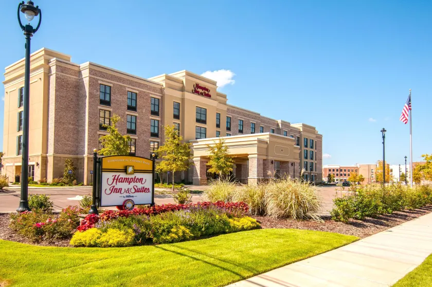 Hampton Inn & Suites Jackson-Ridgeland - Image 1