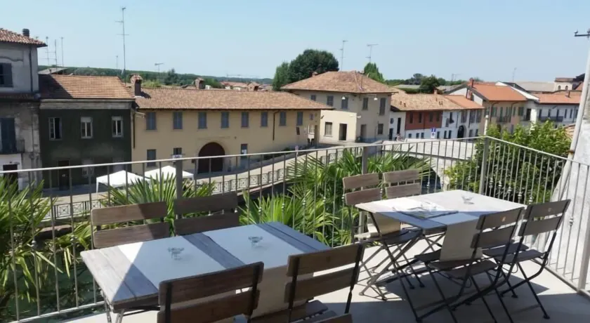 La Corte sul Naviglio - Image 1