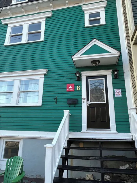 City Hostel-HI-ST.JOHN'S - Image 1
