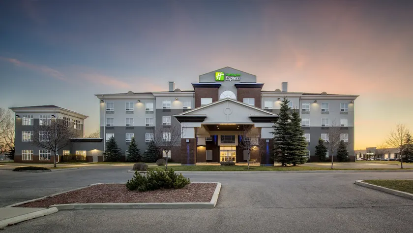 Holiday Inn Express Airdrie by IHG - Image 1