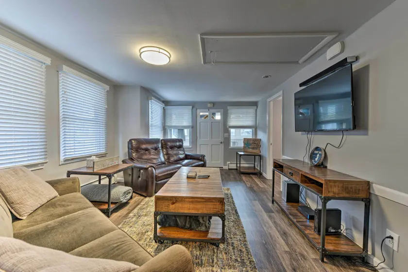 Gulf Coast Cottage - Walk to Beach & Boardwalk! - Image 1