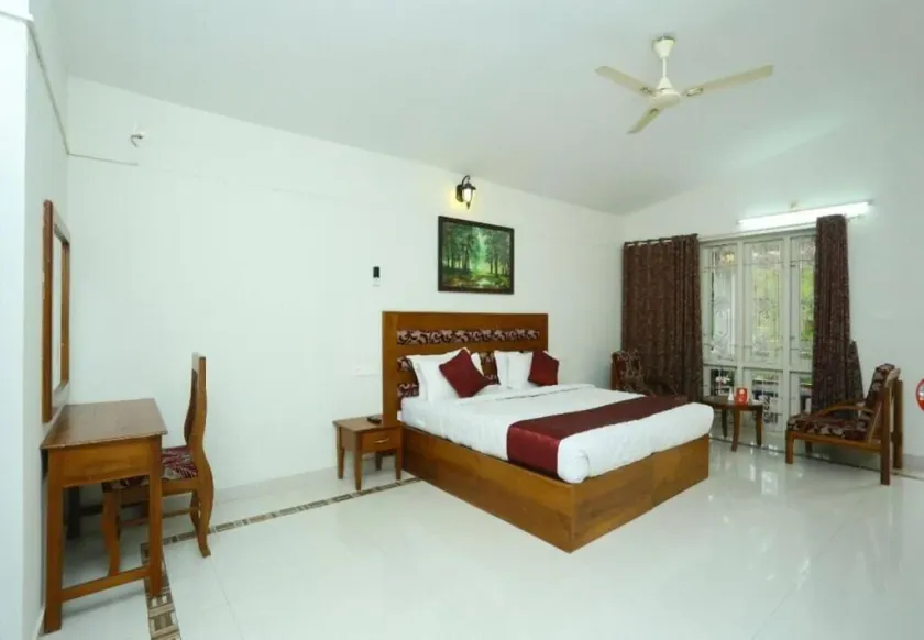 Star Inn Residency - Image 1