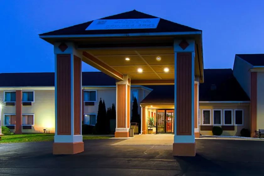 Quality Inn Plainfield I-395 - Image 1