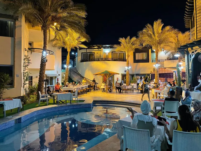 Naama Inn Hotel - Image 1