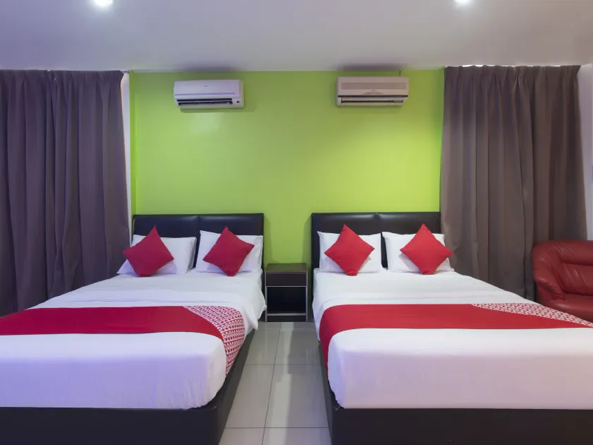 Mines Cempaka Budget Hotel - Image 1