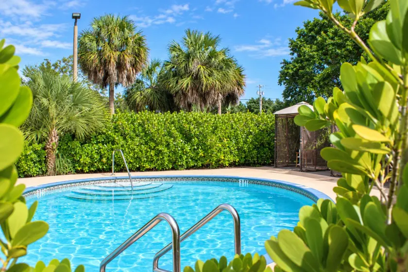 Nova Inn Resort - Image 1