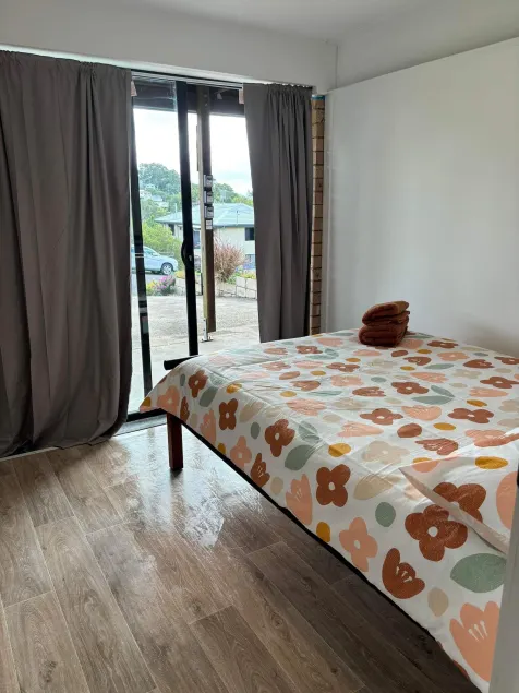 Sunshine Rooms - Room