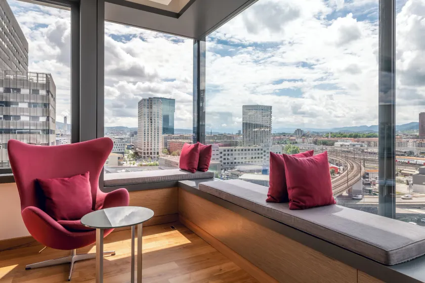 Sheraton Zürich Hotel - Image 1