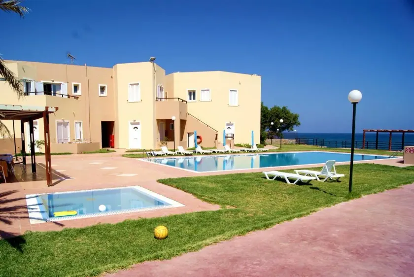 Nautica Hotel Apartments - Image 1