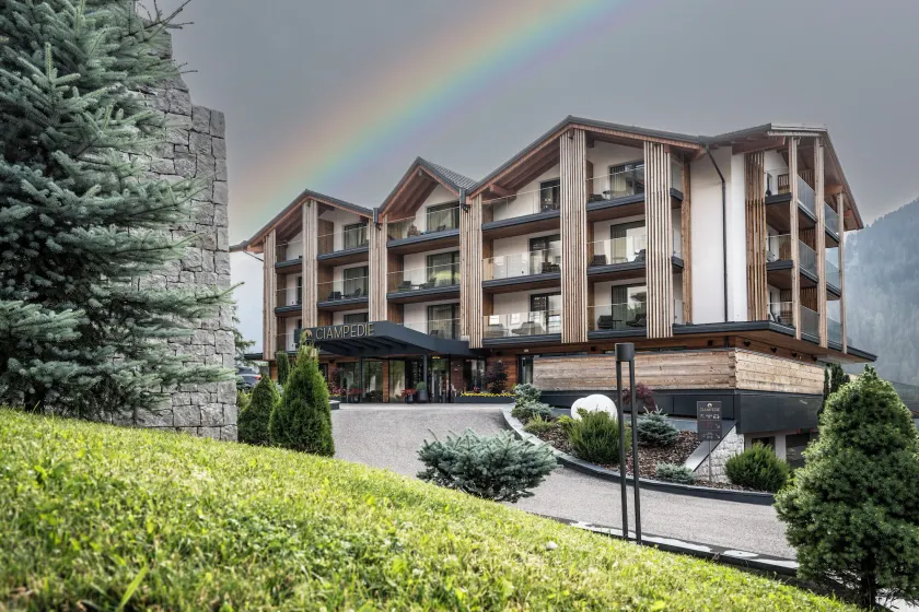 Ciampedie Luxury Alpine Spa Hotel - Image 1