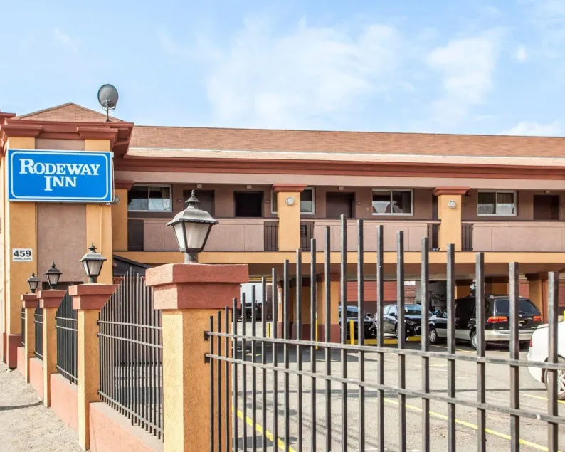 Rodeway Inn Jersey City North - Image 1