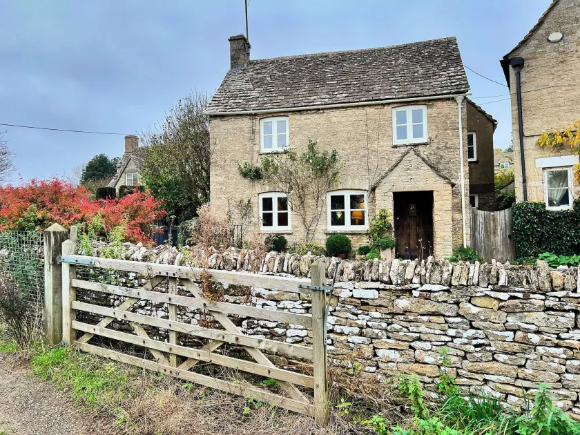 Meadow View Cottage - Image 1
