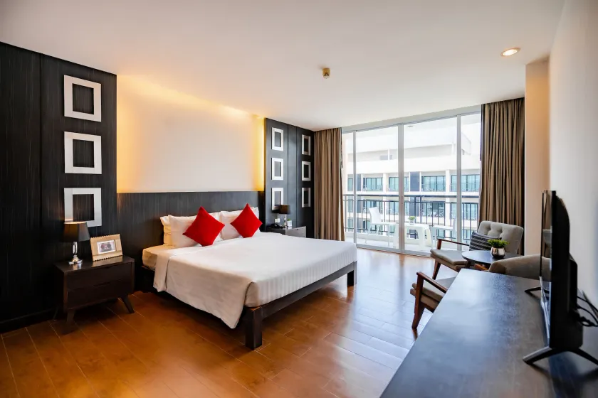 Hotel J Pattaya - Image 1