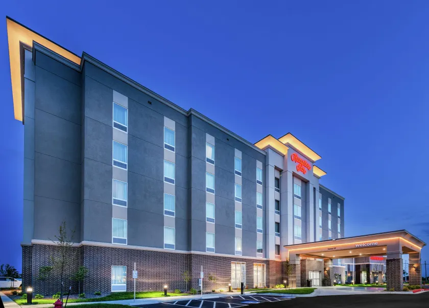 Hampton Inn Gardner Conference  Center - Image 1