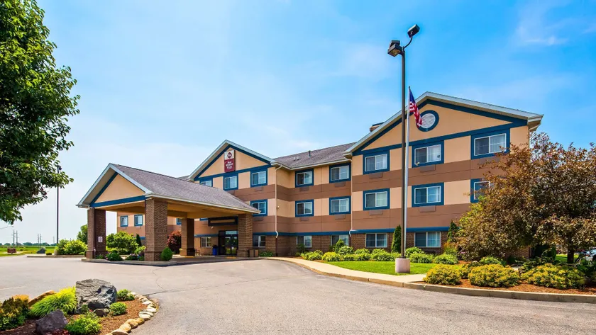 Best Western Plus Brandywine Inn & Suites - Image 1