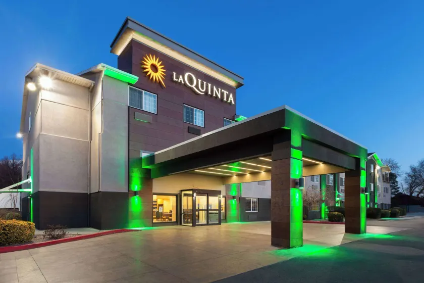 La Quinta by Wyndham North Orem - Image 1