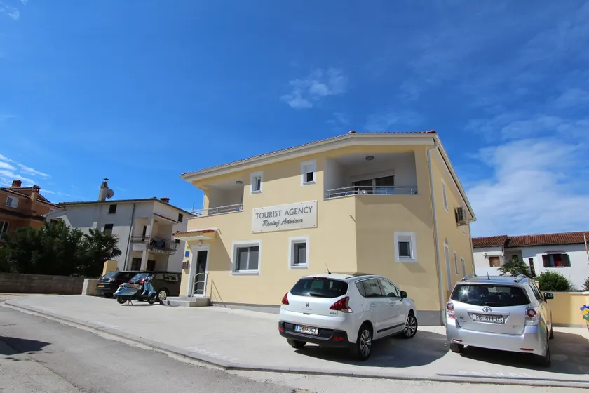 Studio Emanuel - Image 1