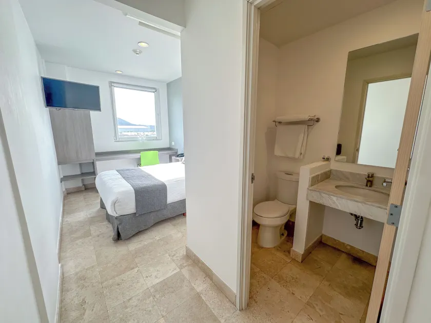 SR Hotel - Image 1