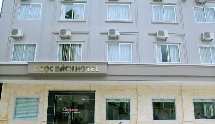 Ngoc Bach Hotel - Image 1