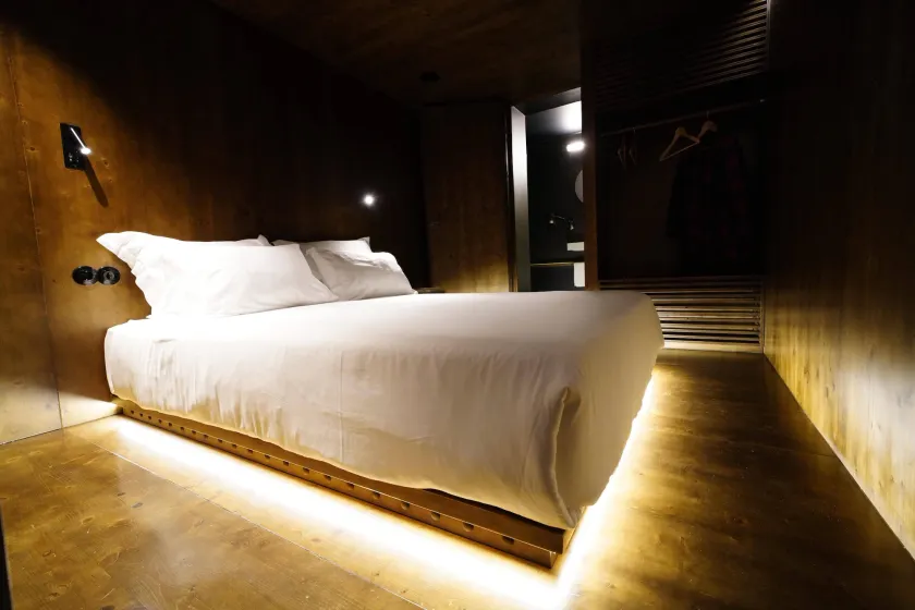 Zero Box Lodge Coimbra - Image 1