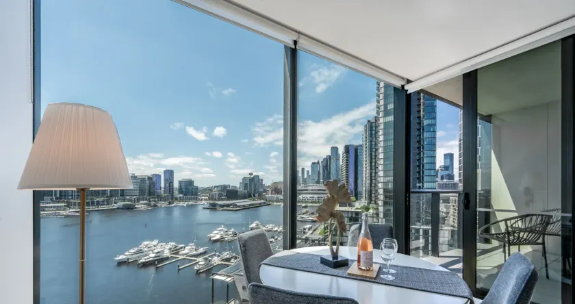 Melbourne Private Apartments - Collins Wharf Waterfront, Docklands - Image 1