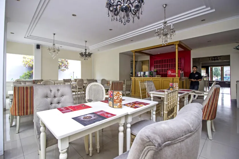 Residences by RedDoorz near Rumah Mode - Image 1