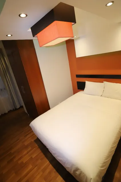 Capac Hotel II - Image 1