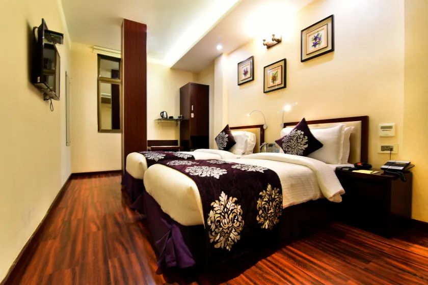 Hotel Kama International - Image 1