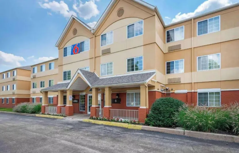 Studio 6 Corporate Extended Stay Philadelphia Malvern Swedesford Rd PA - Image 1