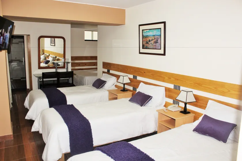 Hotel Anthony's - Image 1
