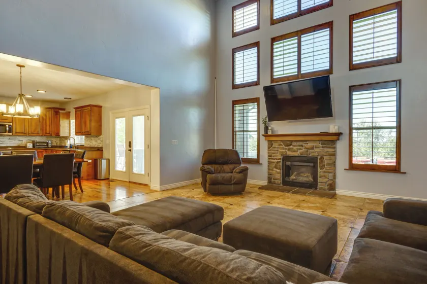 Great Salt Lake House: 5,000 Sq Ft, Mtn Views! - Interior