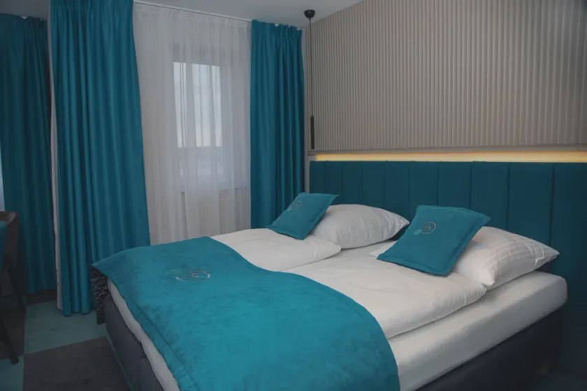 Friends Hotel Kerpen - Image 1
