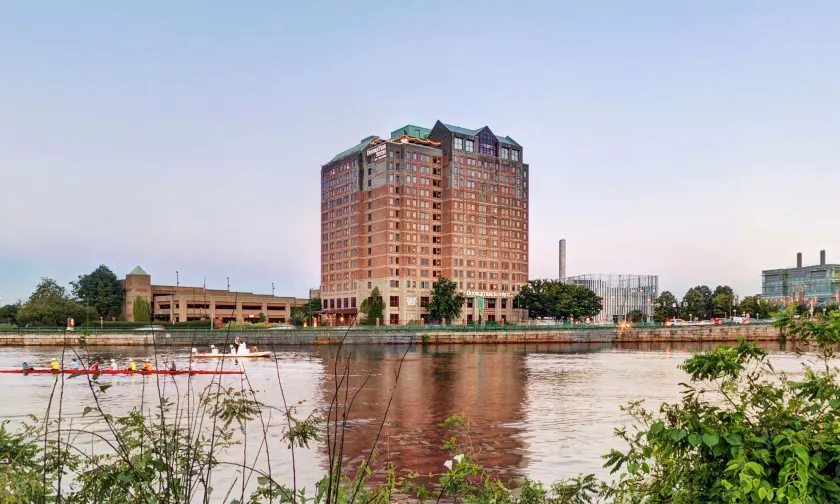 DoubleTree Suites by Hilton Hotel Boston - Cambridge - Image 1