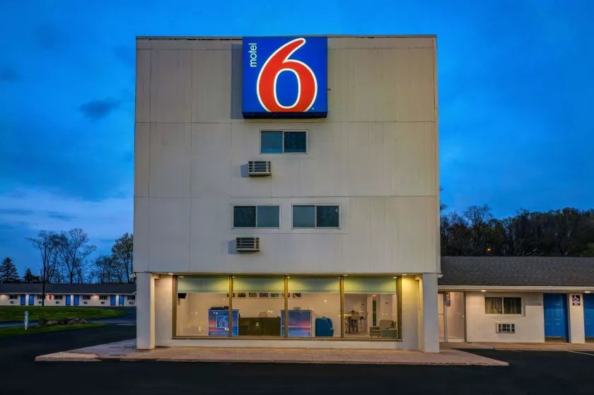 Motel 6 Bellville, OH - Image 1